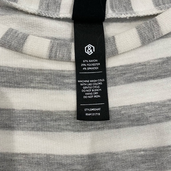 Agnes & Dora Striped Tie Sleeve Top L EUC - Picture 7 of 9